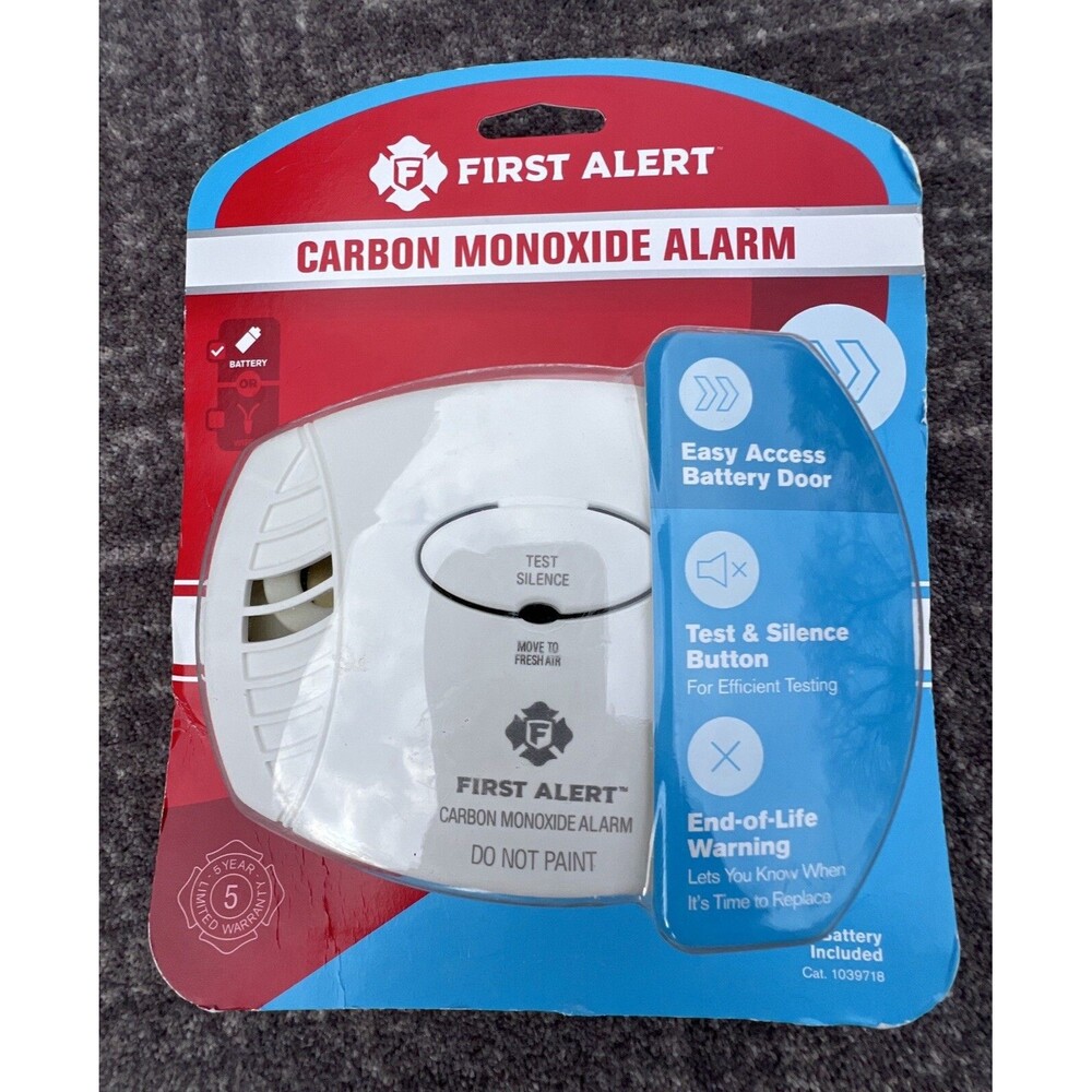 FIRST ALERT 1039718 Battery Powered Carbon Monoxide Alarm NEW